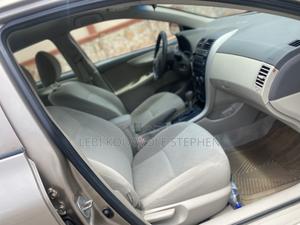 Toyota Corolla 2009 Gold