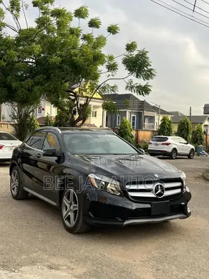 Mercedes-Benz GLA 250 2015 Black