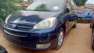 Toyota Sienna LE AWD 2005 Blue