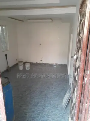2bdrm Room & Parlour in Beside Catholic, Dutse-Alhaji for rent