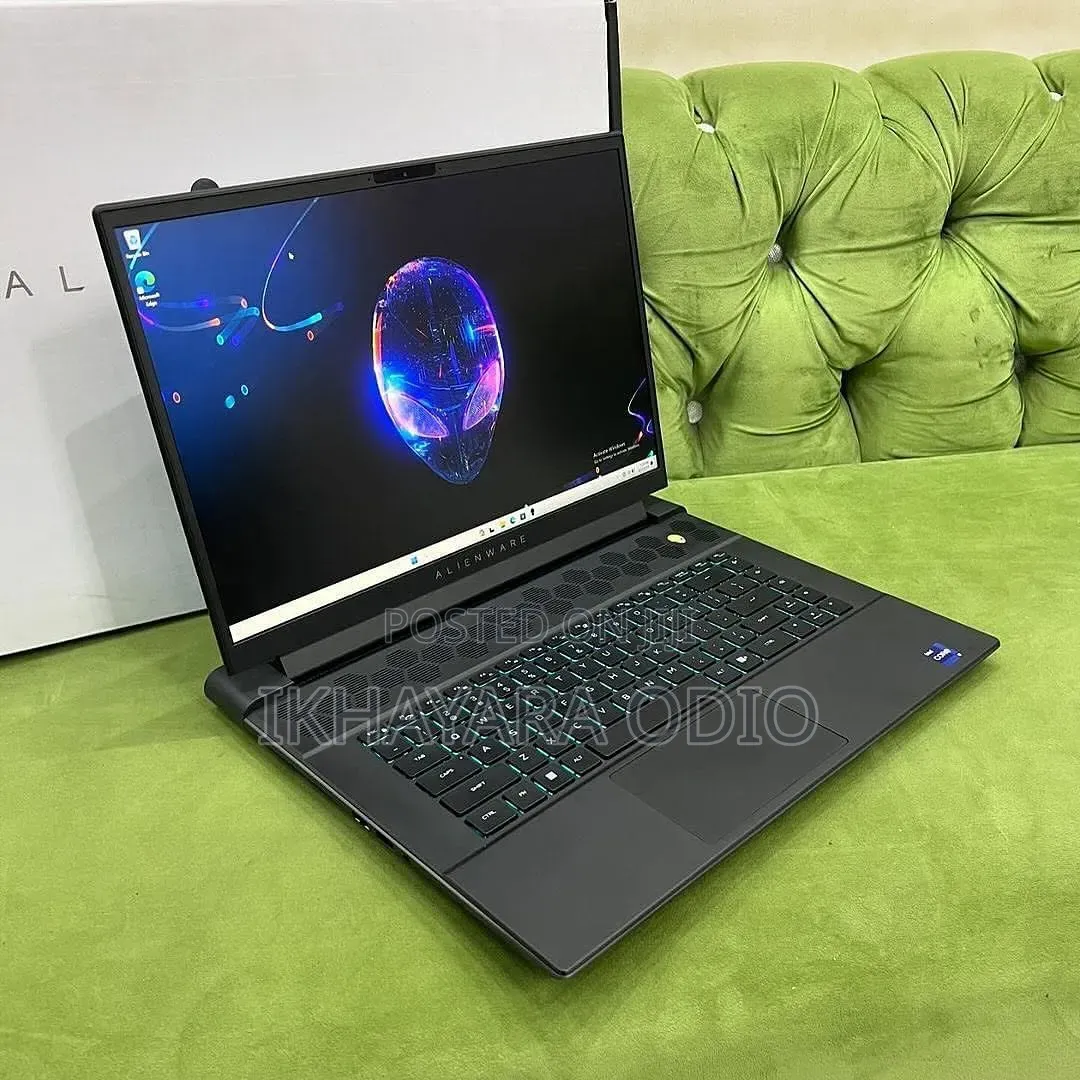 Laptop Alienware M16 R1 32GB Intel Core i9 SSD 1T