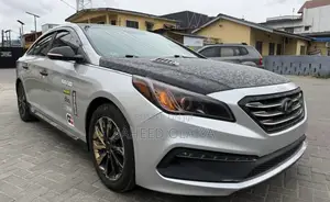 Hyundai Sonata Sport Sedan FWD (2.4L 4cyl 6A) 2017 Silver