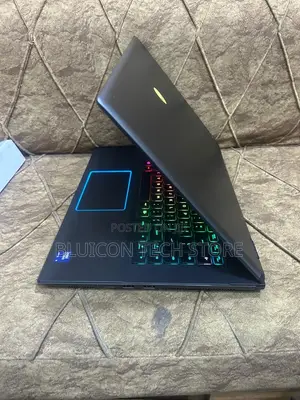 Laptop Alienware M16 R2 32GB Intel Core Ultra 9 SSD 1T