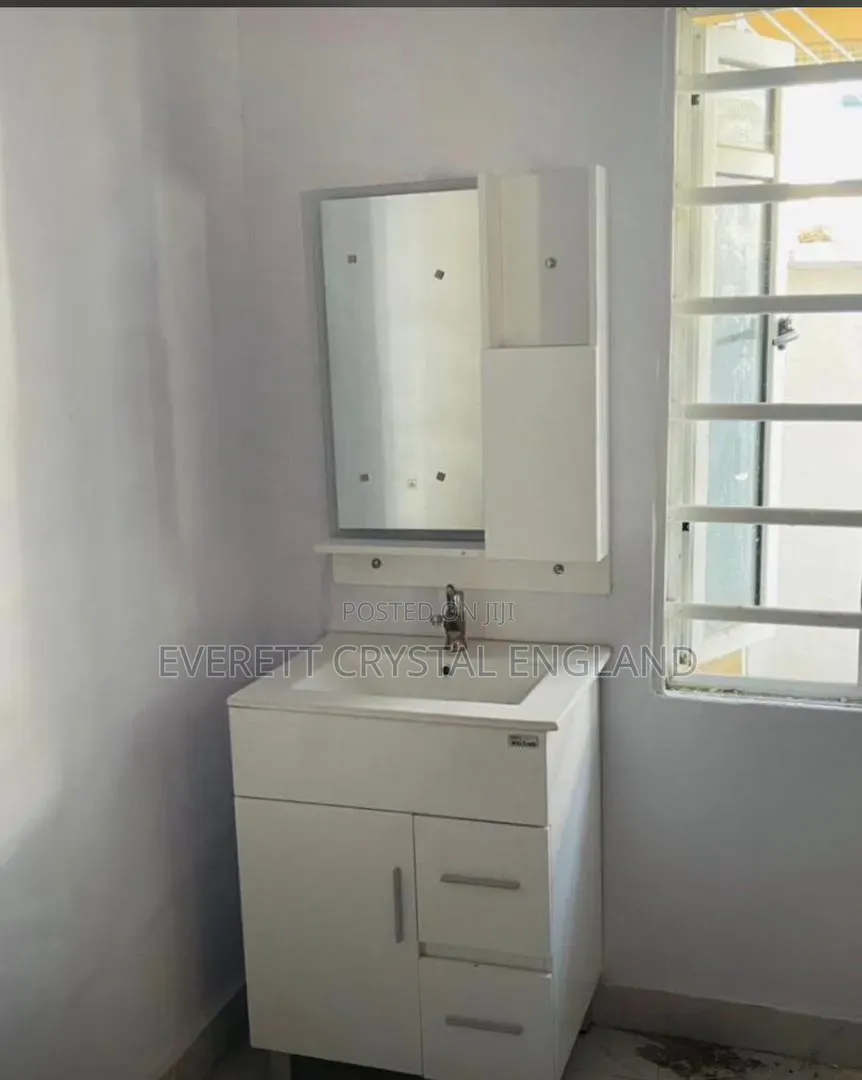 Classic White Cabinet Basin