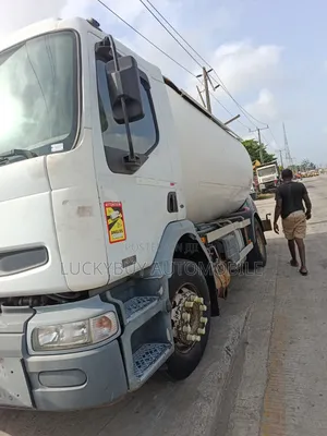 Renault LPG 10.8 Tons Truck
