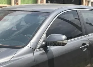 Toyota Camry LE 4dr Sedan (2.5L 4cyl 6AM) 2010 Gray