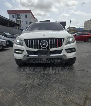 Mercedes-Benz M Class ML 550 4Matic 2013 Red