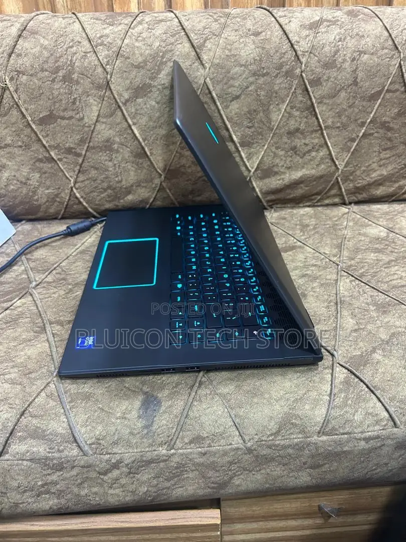 Laptop Alienware M16 R2 16GB Intel Core Ultra 7 SSD 1T