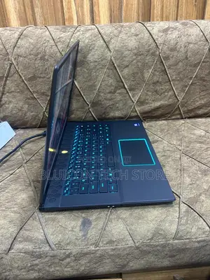 Laptop Alienware M16 R2 16GB Intel Core Ultra 7 SSD 1T