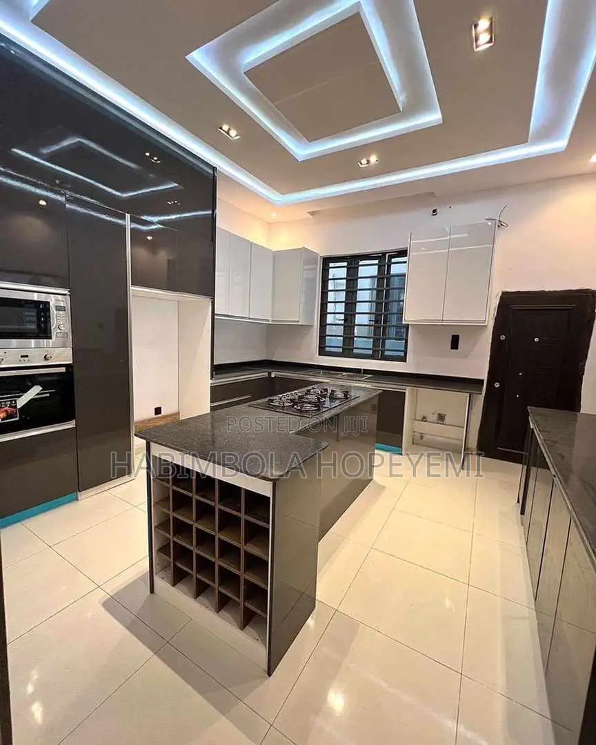 Tilling And Interior Design