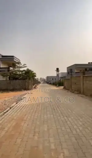 500sqm Estate Plot for 5 Bedroom Duplex in a New Estate