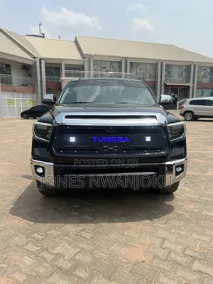 Toyota Tundra SR 5.7L V8 4x2 Double Cab 6.6 ft. box 145.7 in. WB 2019