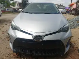 Toyota Corolla 2017 Silver