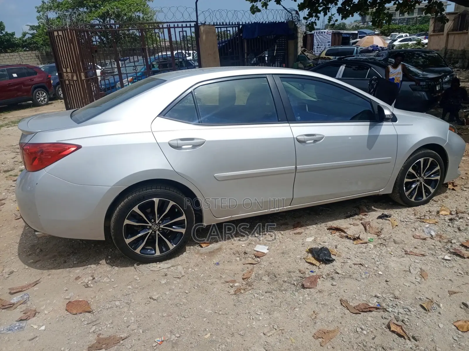 Toyota Corolla 2017 Silver