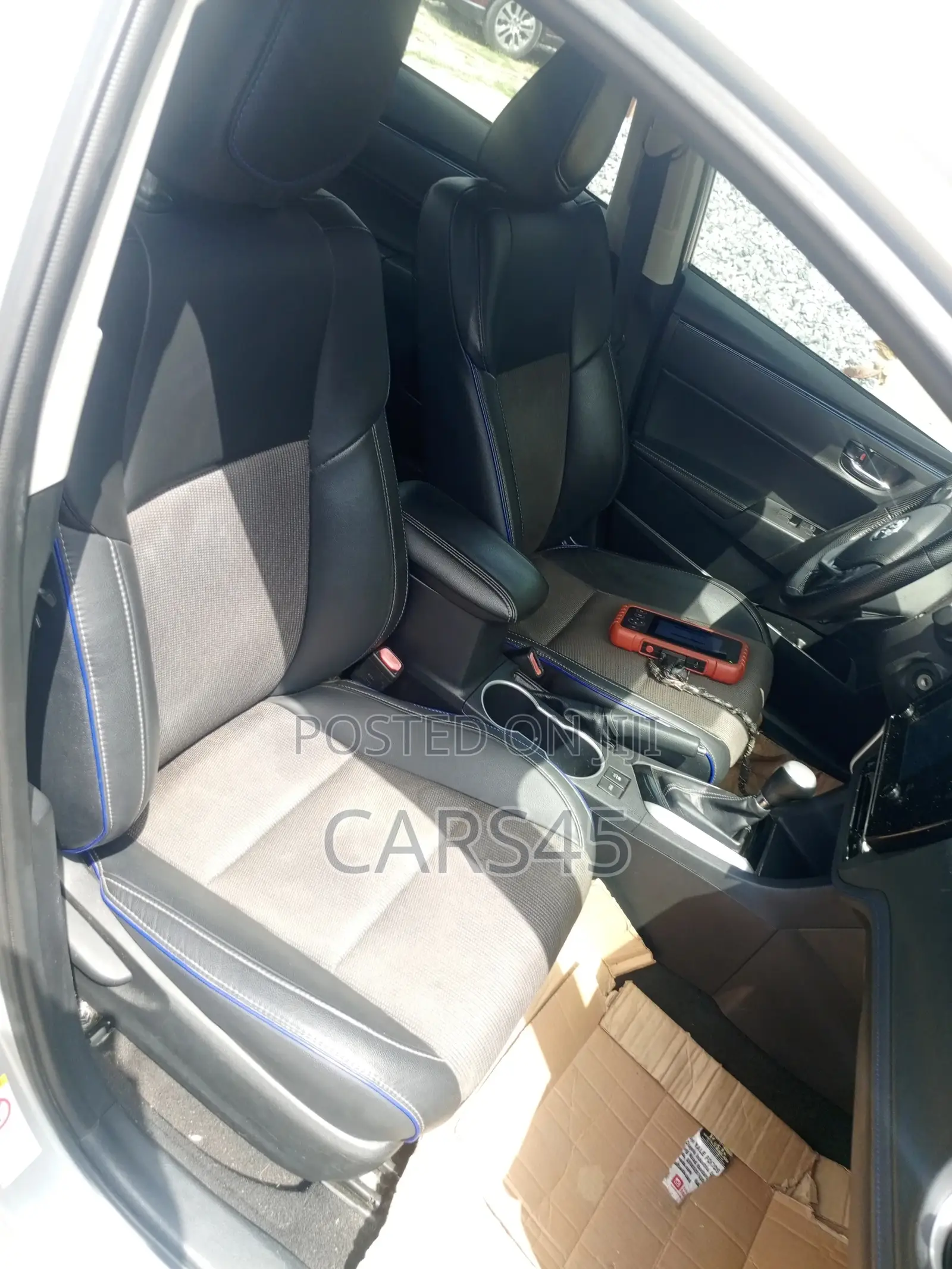 Toyota Corolla 2017 Silver