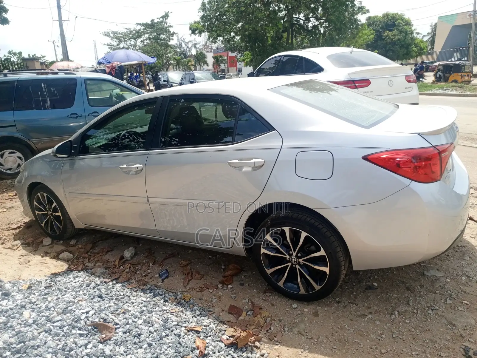 Toyota Corolla 2017 Silver