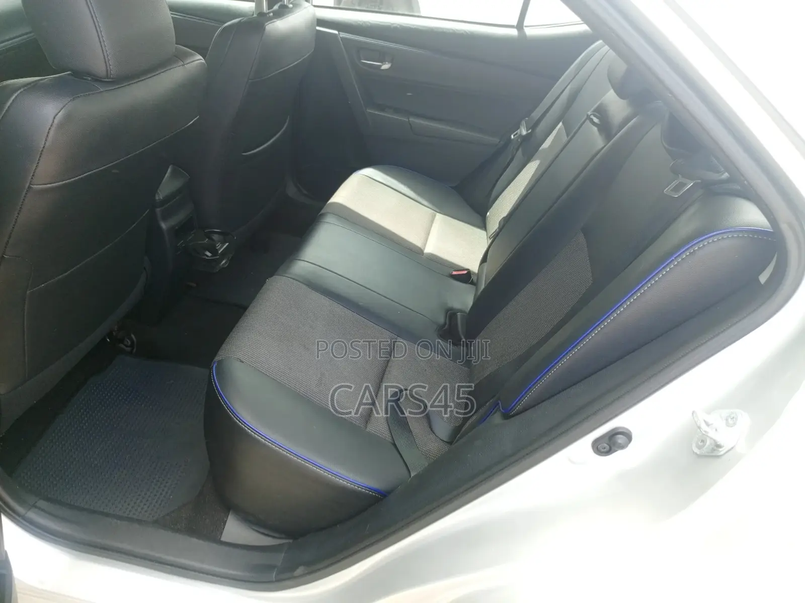 Toyota Corolla 2017 Silver