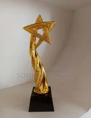 Gold Trophy Star, Black Base
