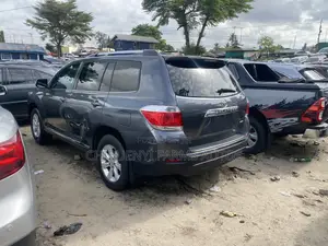 Toyota Highlander Limited 2011 Gray