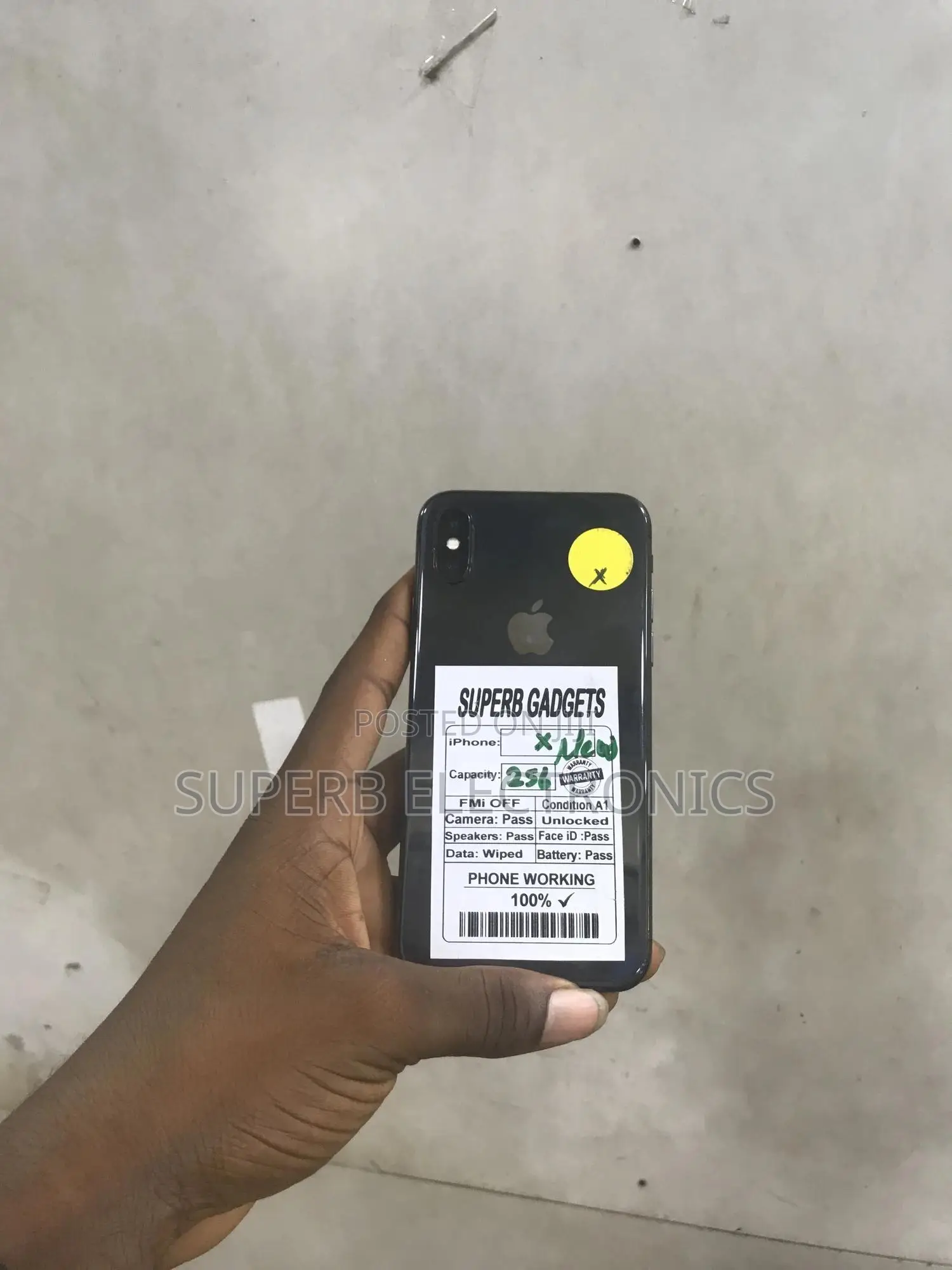 Apple iPhone X 64 GB