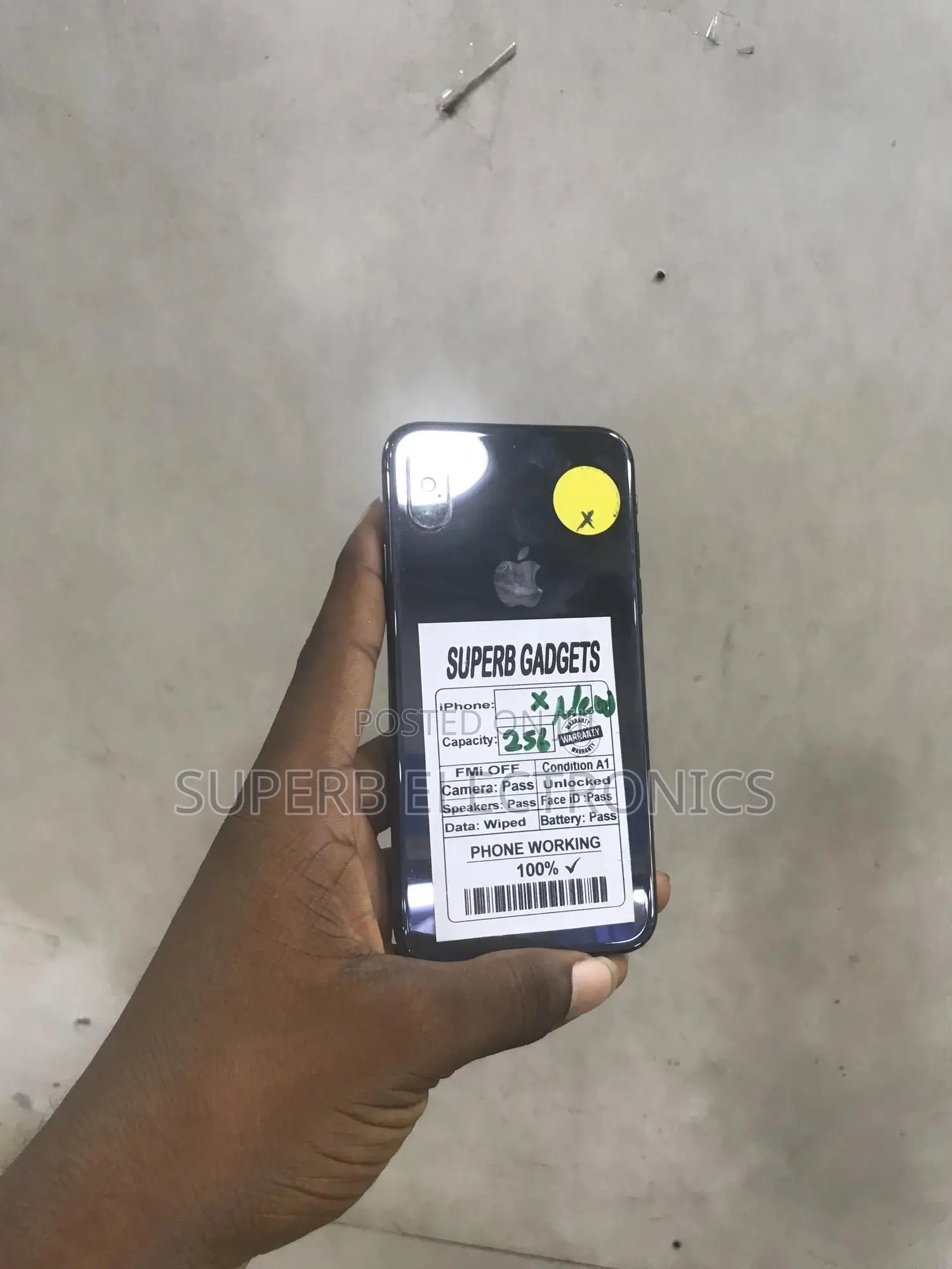 Apple iPhone X 64 GB
