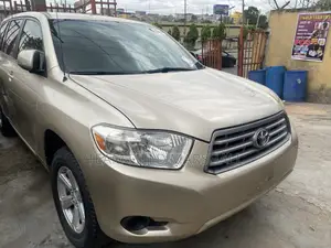 Toyota Highlander 4x4 2008 Gold