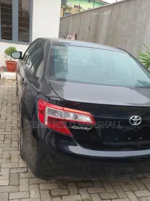 Toyota Camry SE 4dr Sedan (2.5L 4cyl 6A) 2014 Black