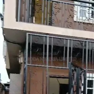 5bdrm Duplex in Adeniyi Jones for rent