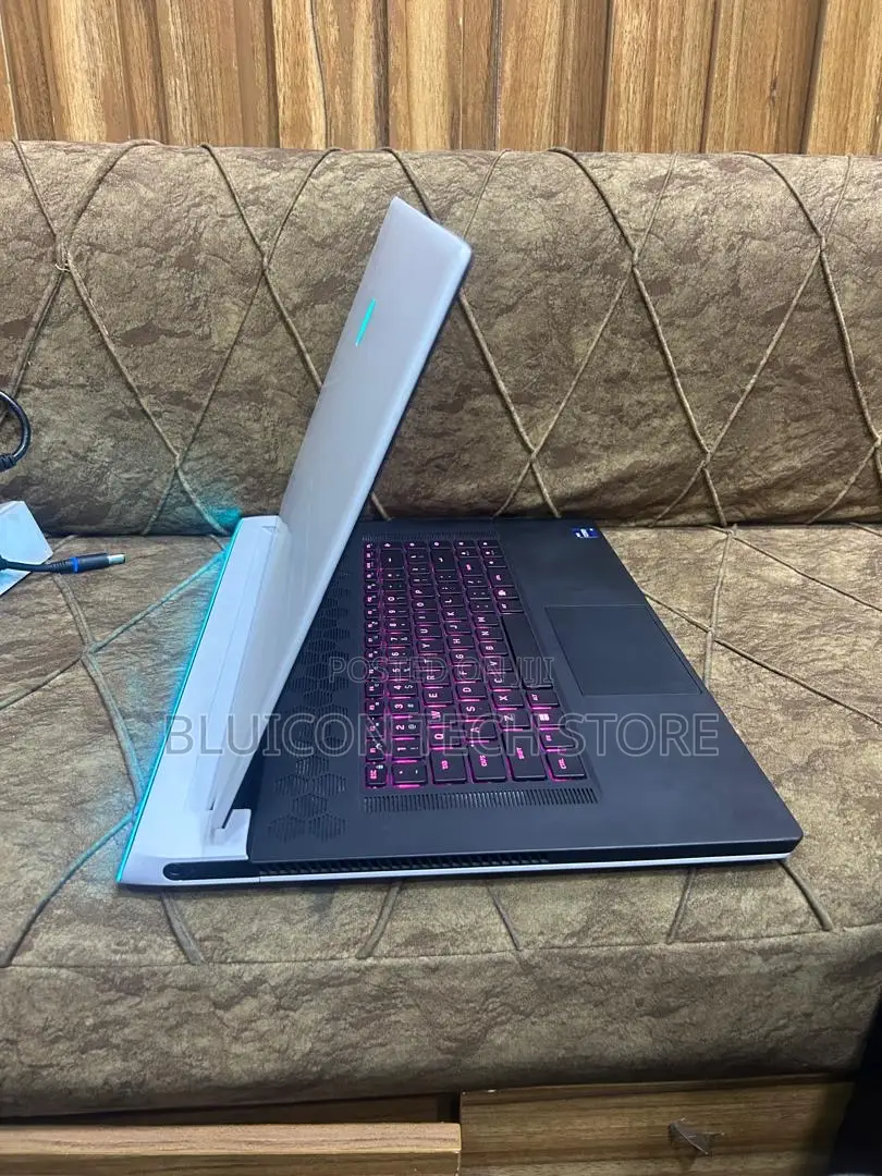 Laptop Alienware X17 R2 32GB Intel Core i9 SSD 2T