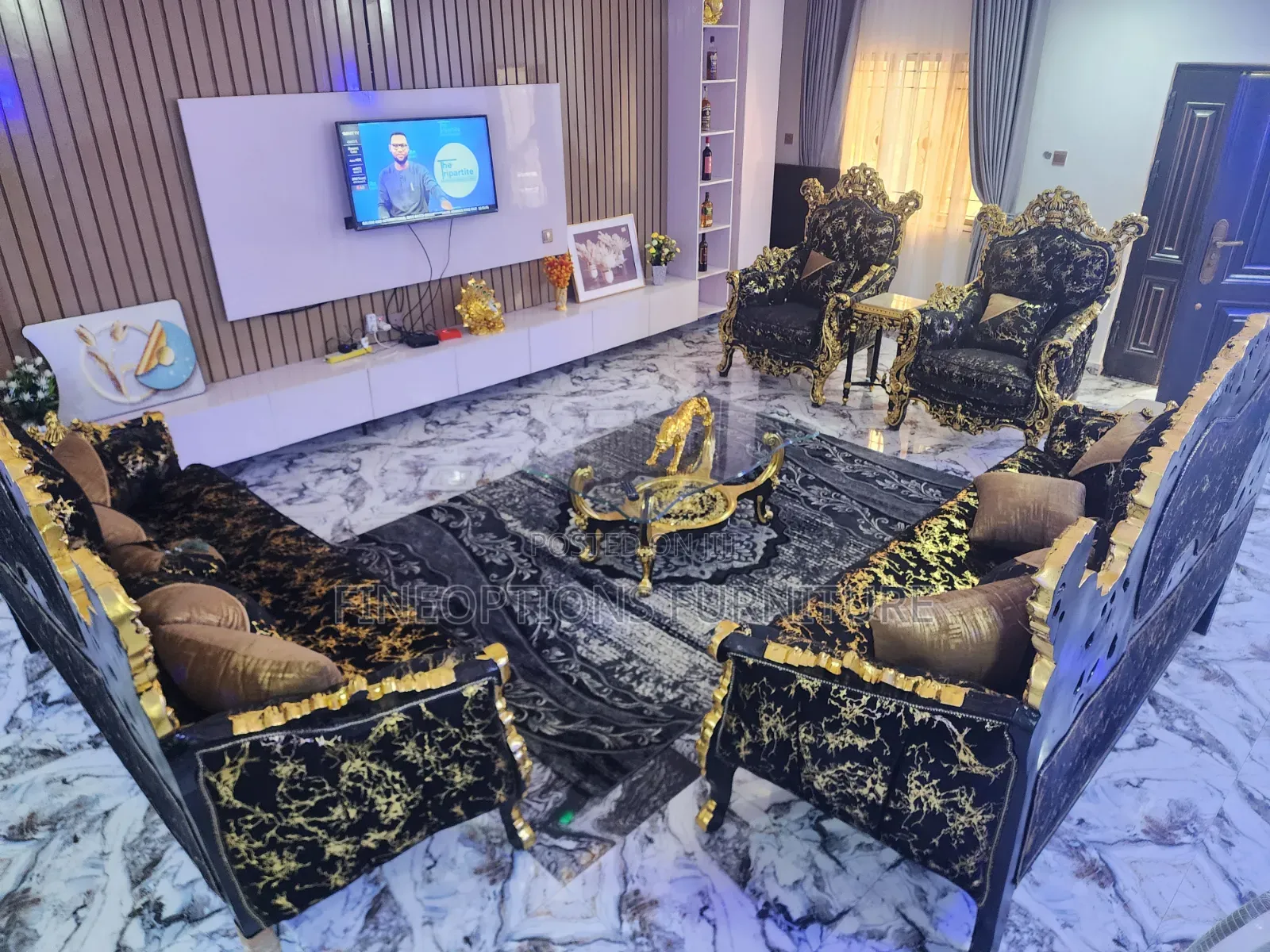 The Versailles Royal Sofa