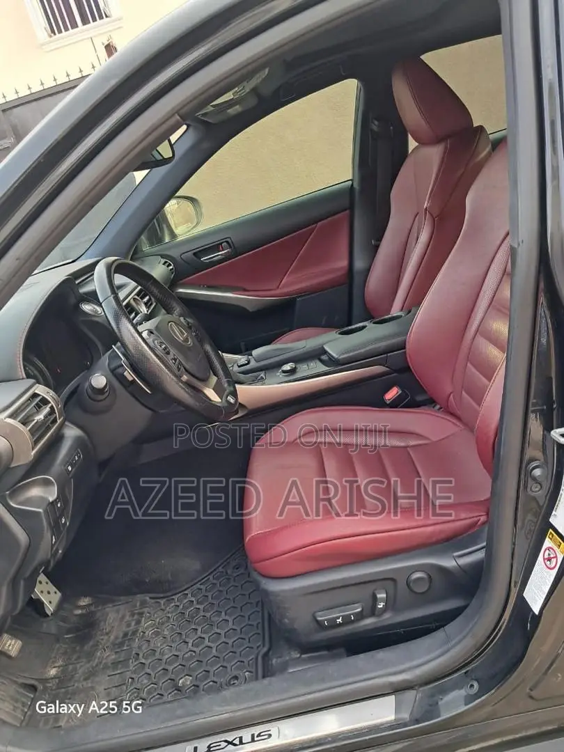 Lexus IS 250 4WD 2015 Black