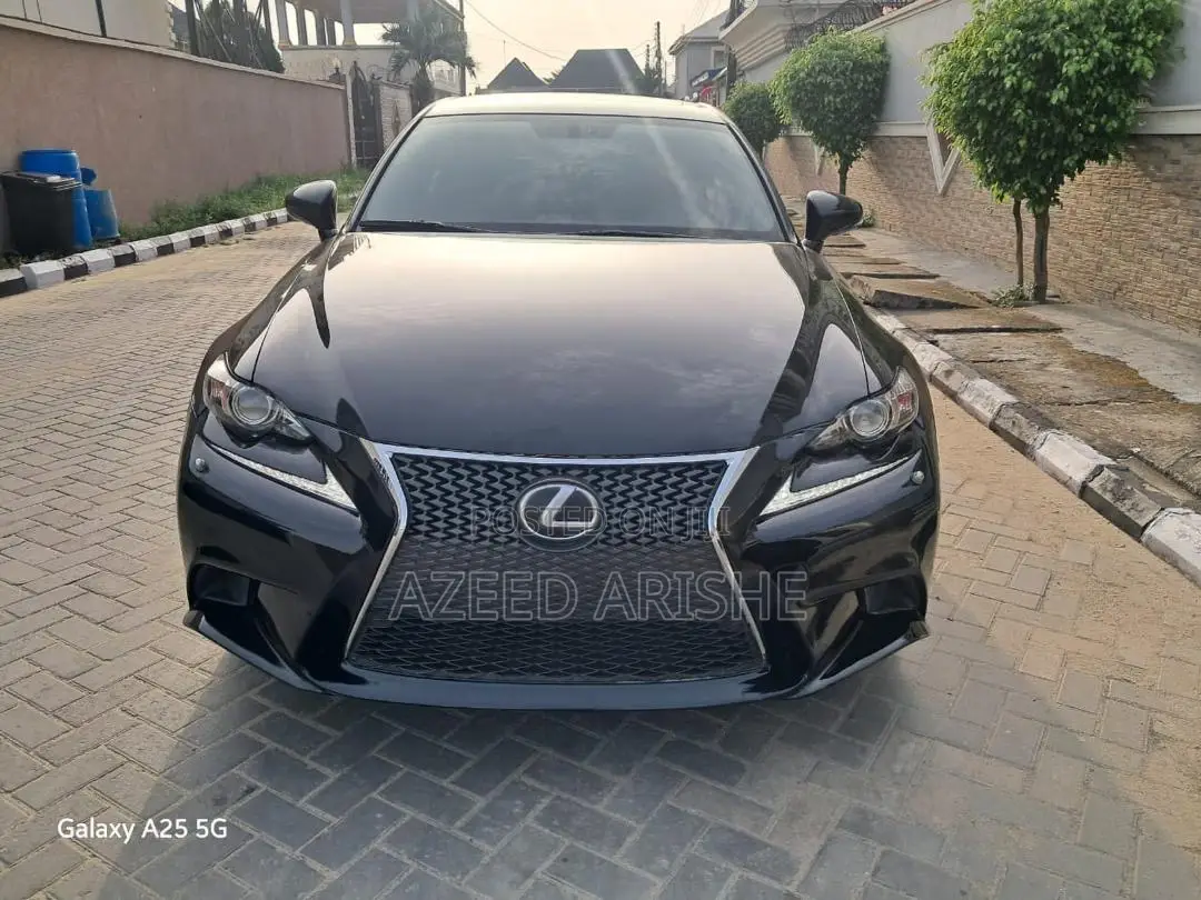 Lexus IS 250 4WD 2015 Black