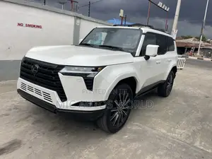 Lexus GX 2025 White