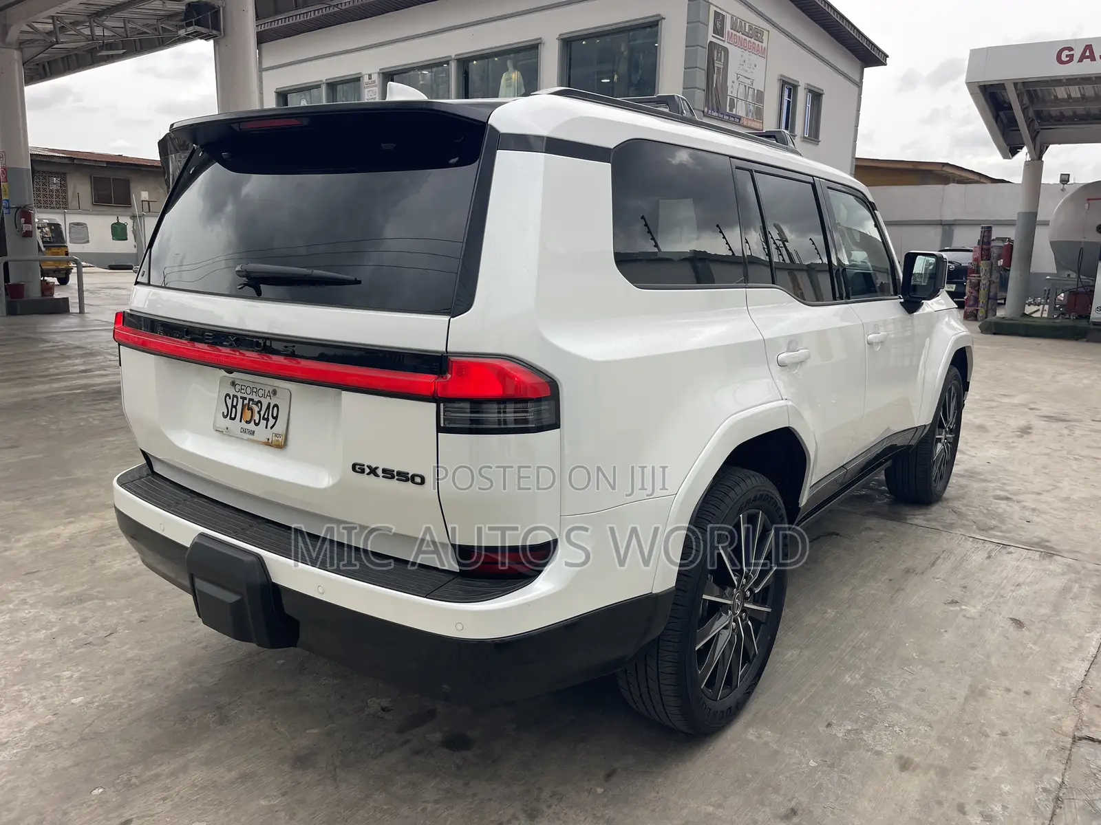 Lexus GX 2025 White