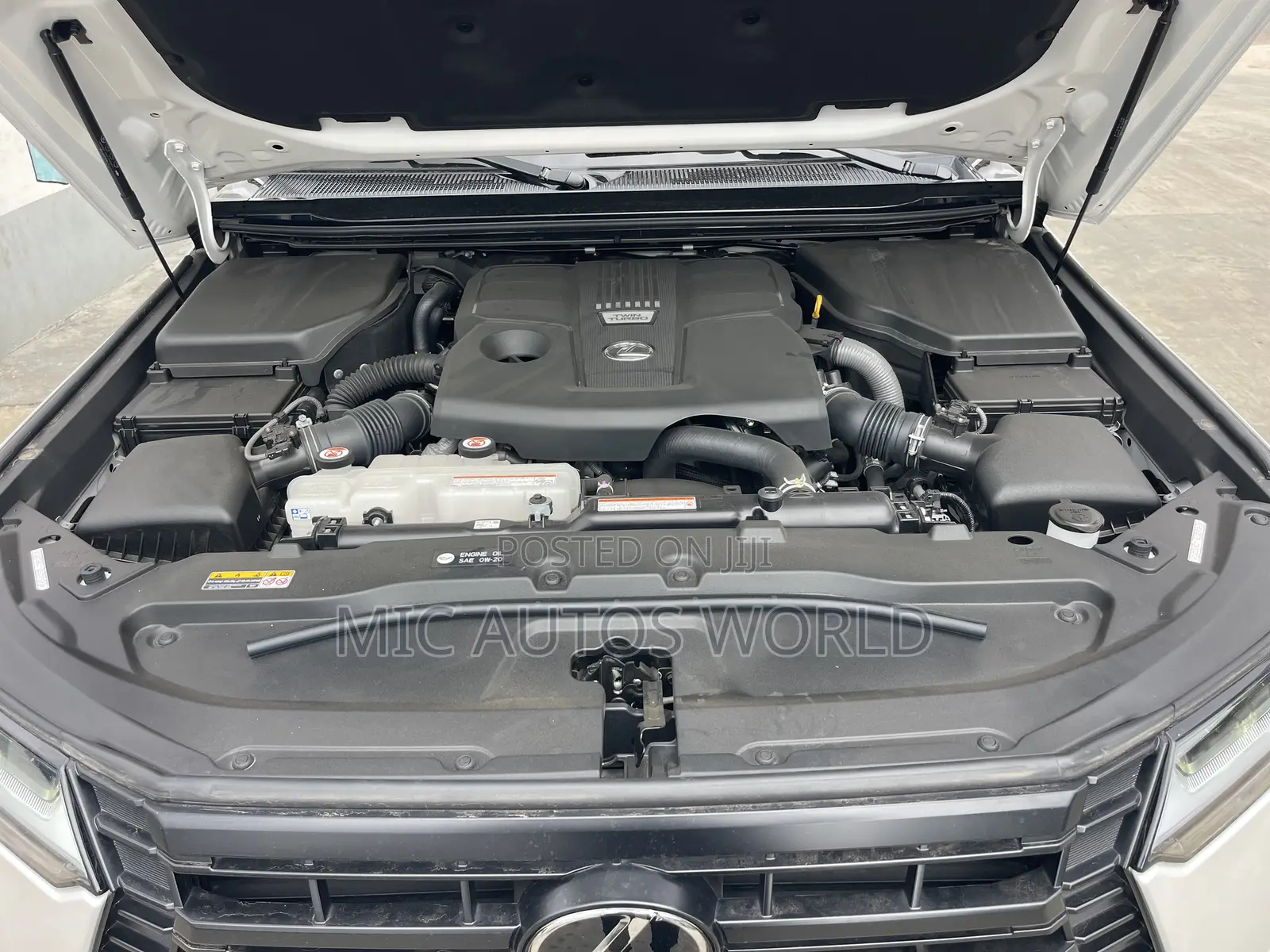 Lexus GX 2025 White