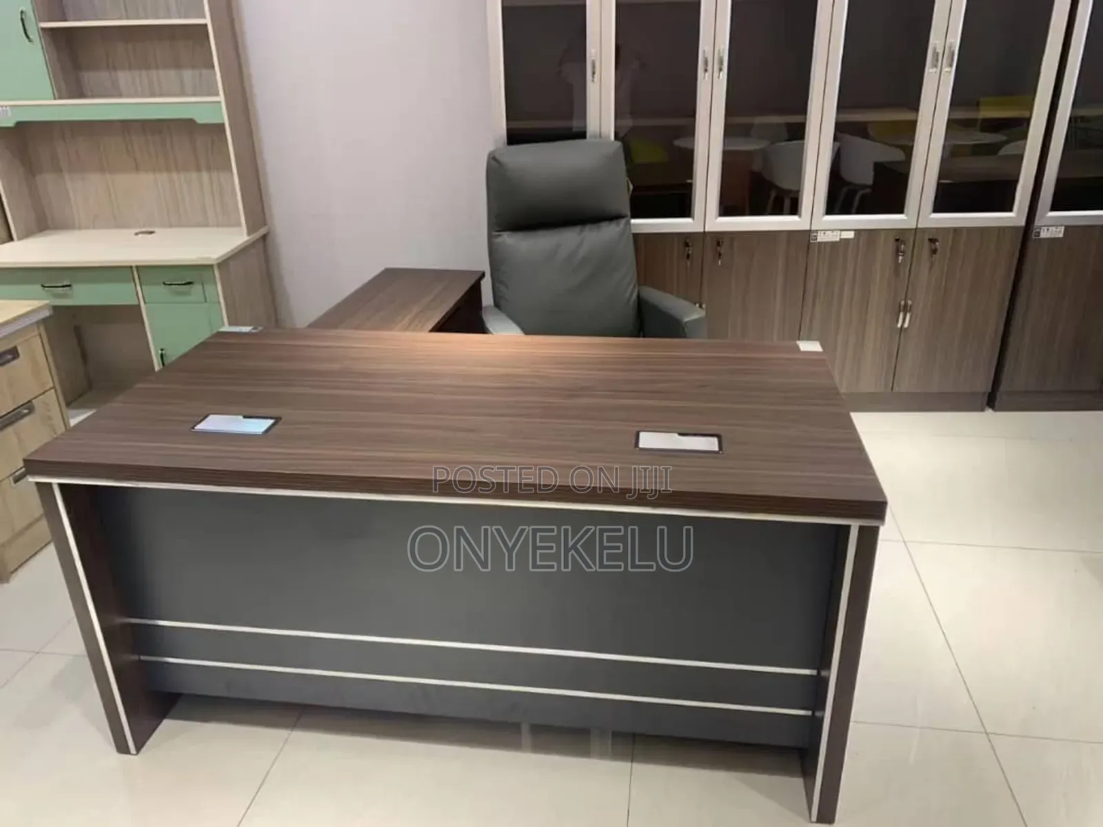 1.6miters Executive Table