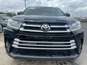 Toyota Highlander XLE V6 4x4 (3.5L 6cyl 6A) 2016 Black