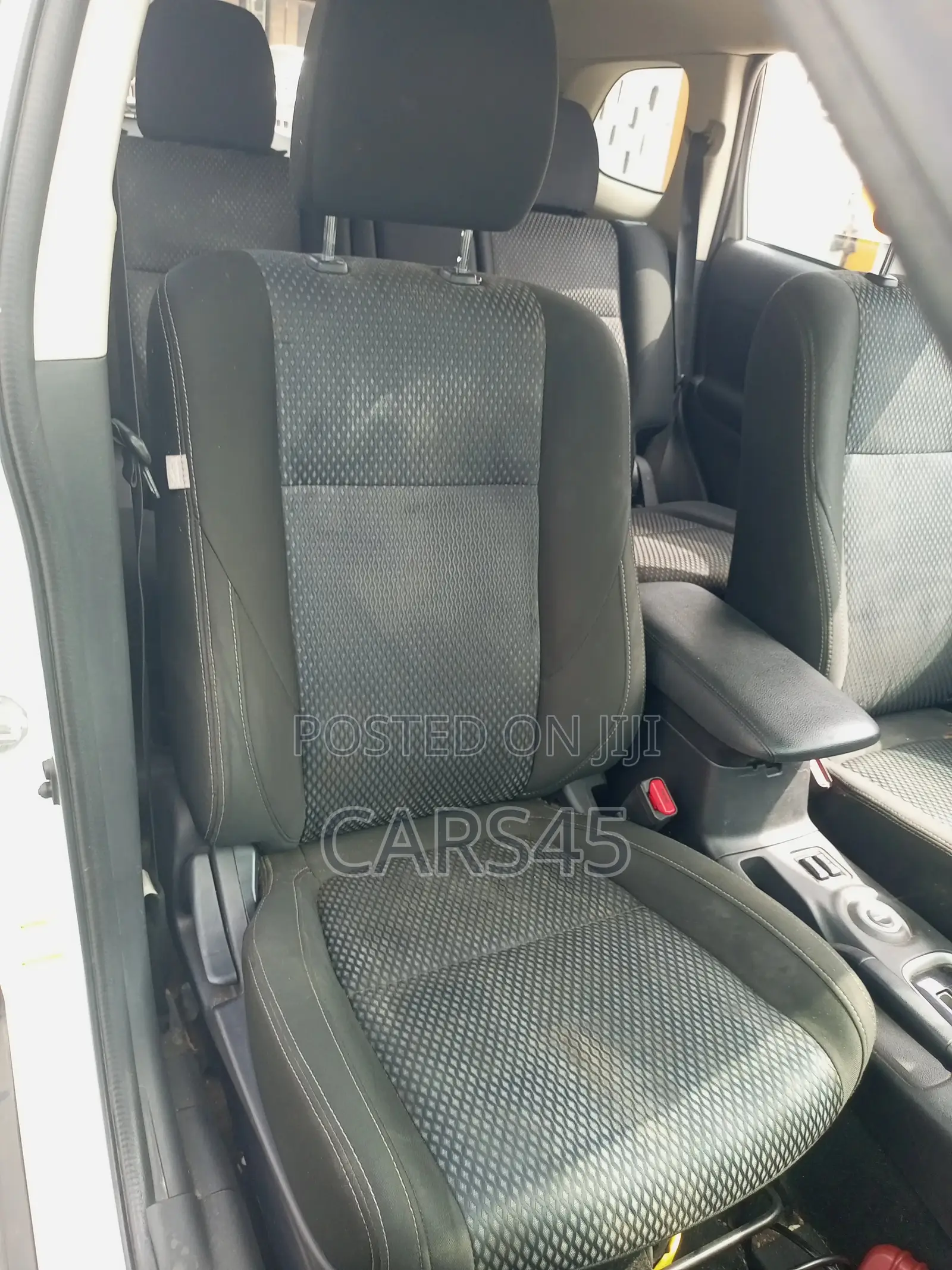 Mitsubishi Outlander 2016 White