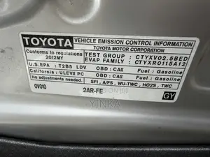 Toyota Camry XLE 4dr Sedan (2.5L 4cyl 6A) 2012 Silver