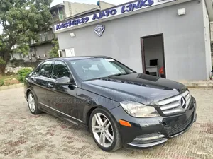 Mercedes-Benz C300 Sport 4Matic Sedan AWD (3.0L 6cyl 7A) 2012 Black