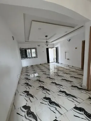 3bdrm Block of Flats in Evwodia Airport Road for rent