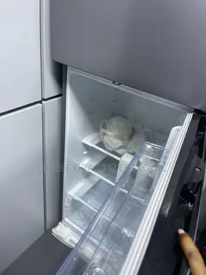 Brand New 200l Hisense Double Door Refrigerator/Hisense