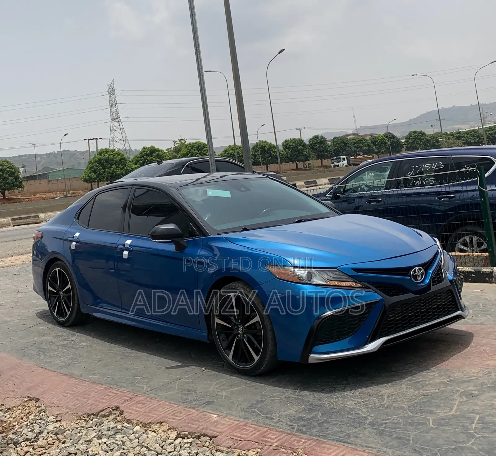 Toyota Camry 2019 Blue