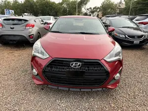 Hyundai Veloster Base 2016 Red