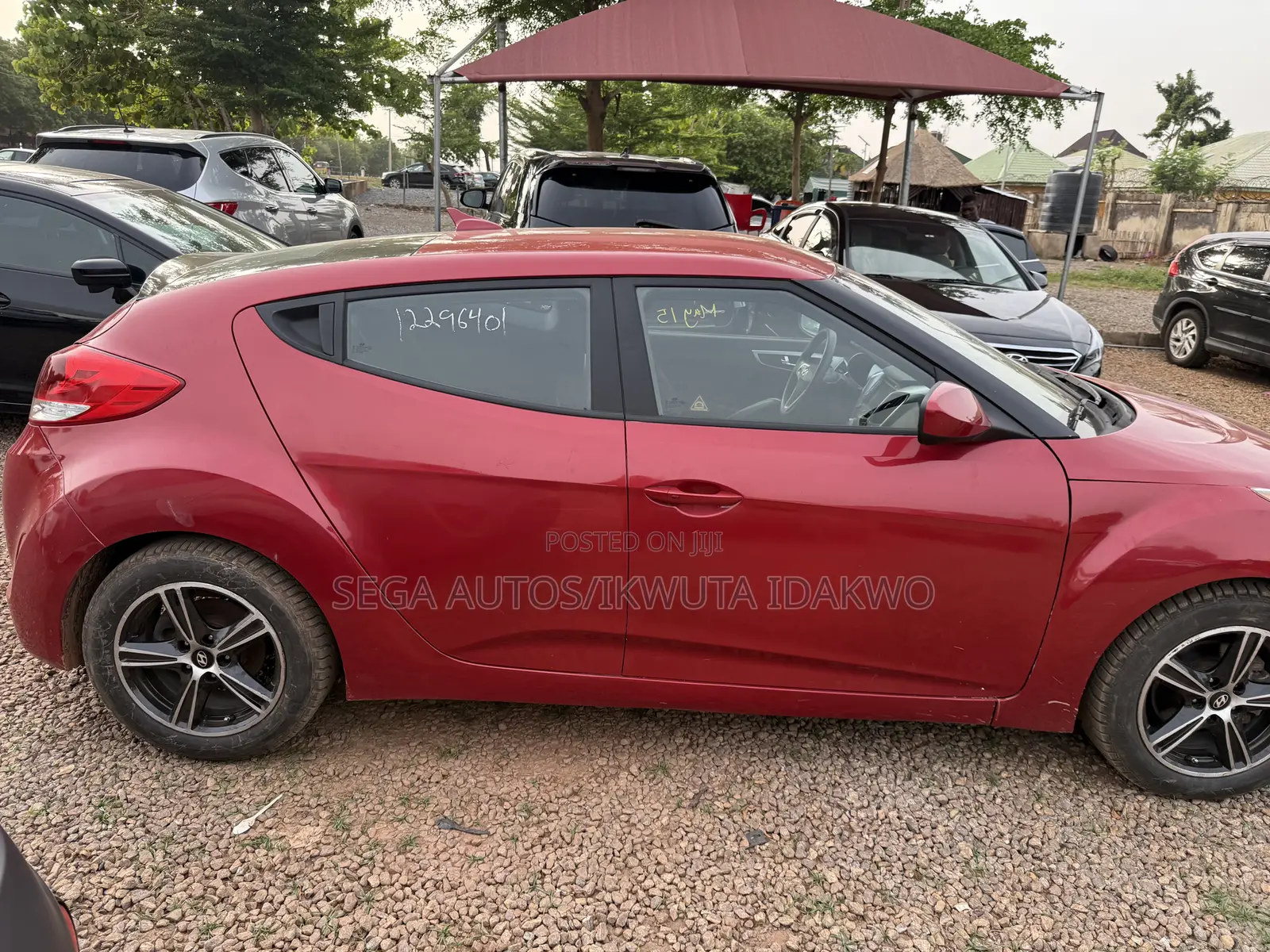 Hyundai Veloster Base 2016 Red