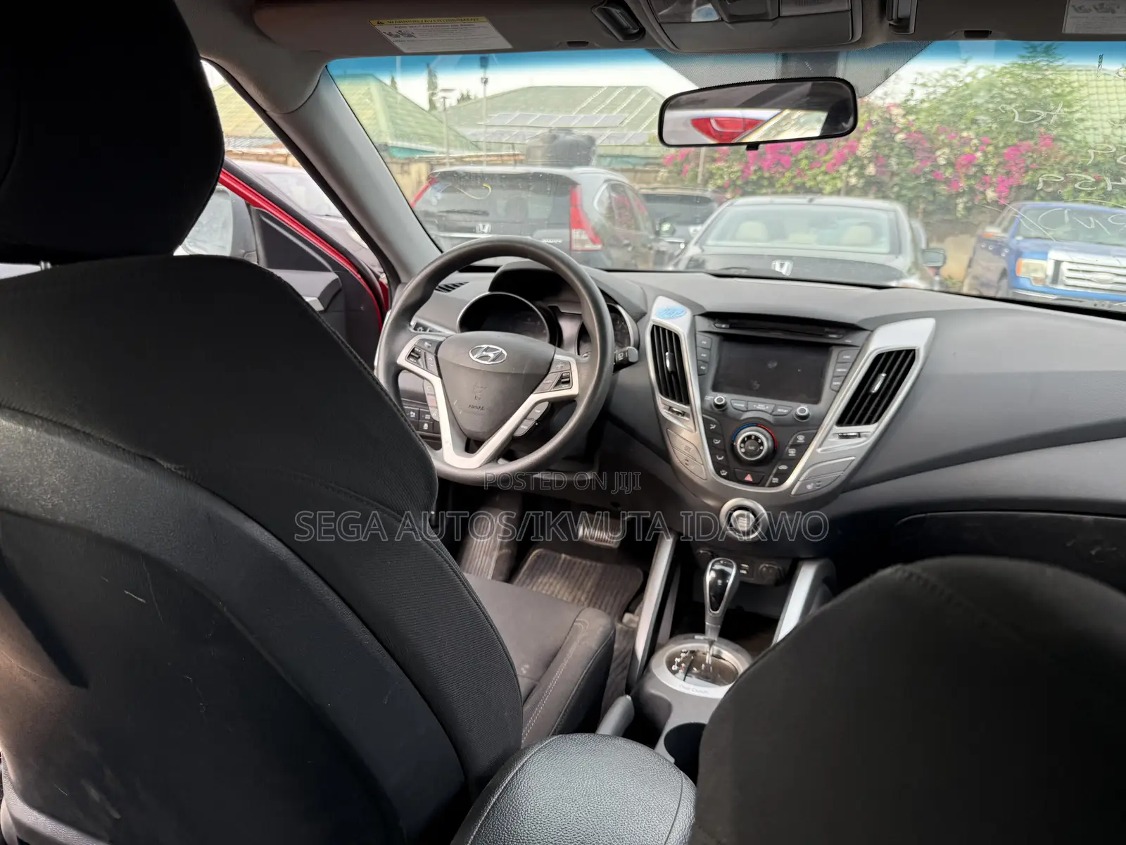 Hyundai Veloster Base 2016 Red