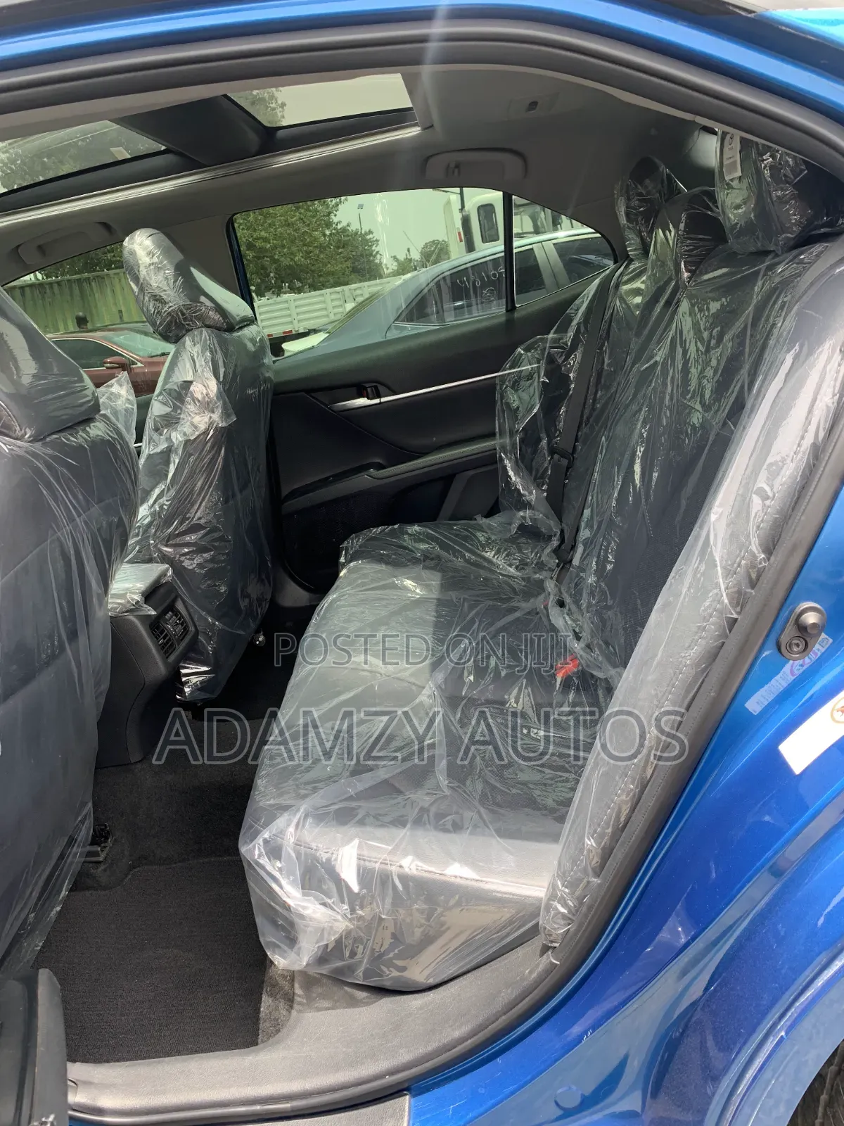 Toyota Camry 2019 Blue