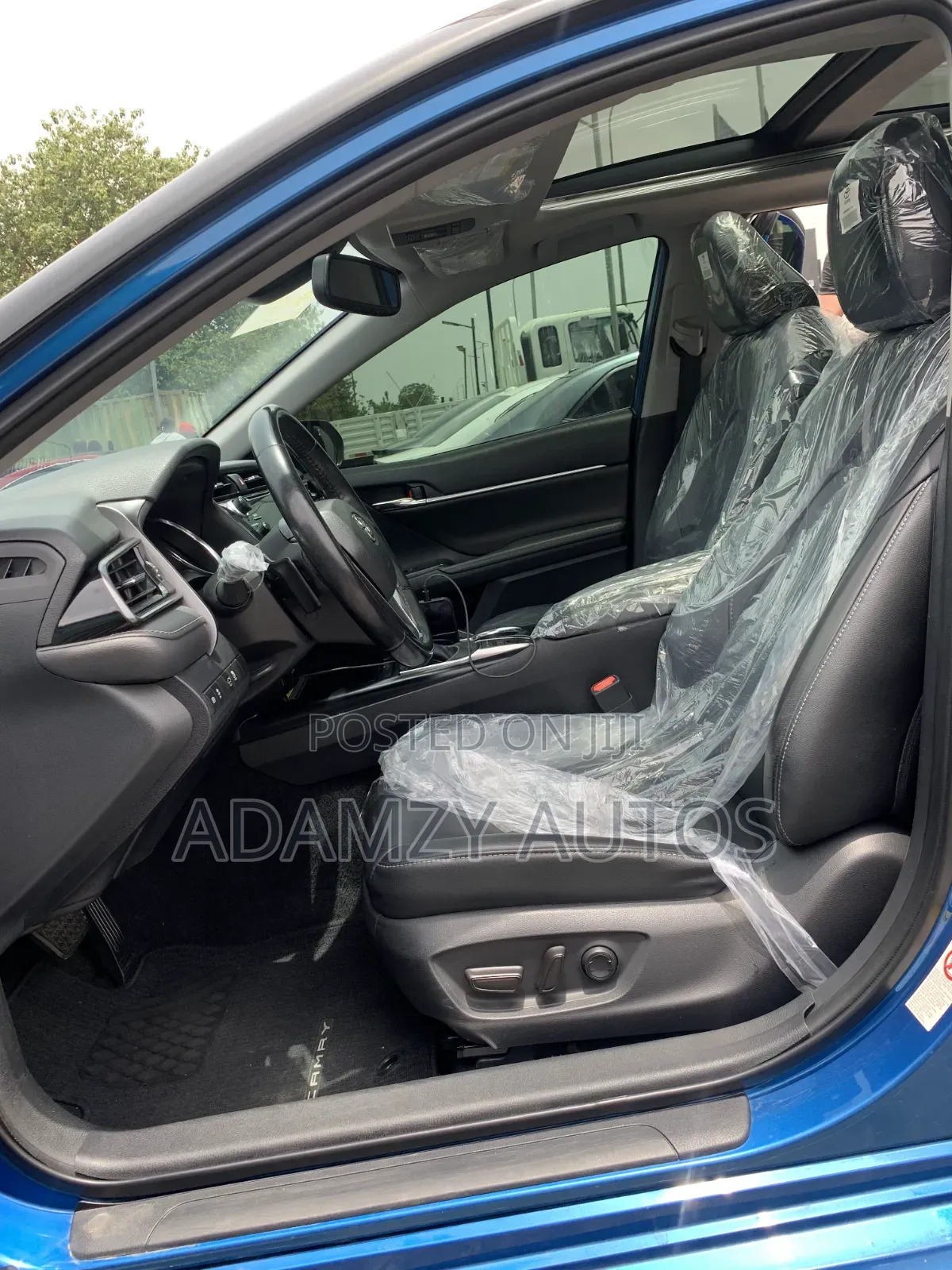 Toyota Camry 2019 Blue