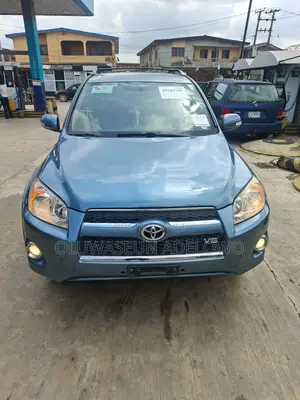 Toyota RAV4 Limited 2011 Blue