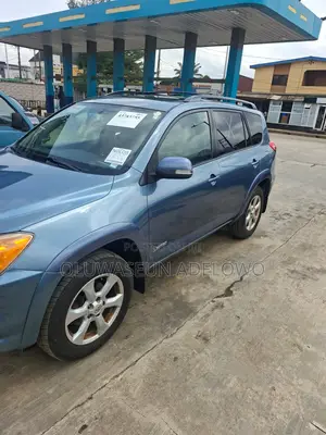Toyota RAV4 Limited 2011 Blue